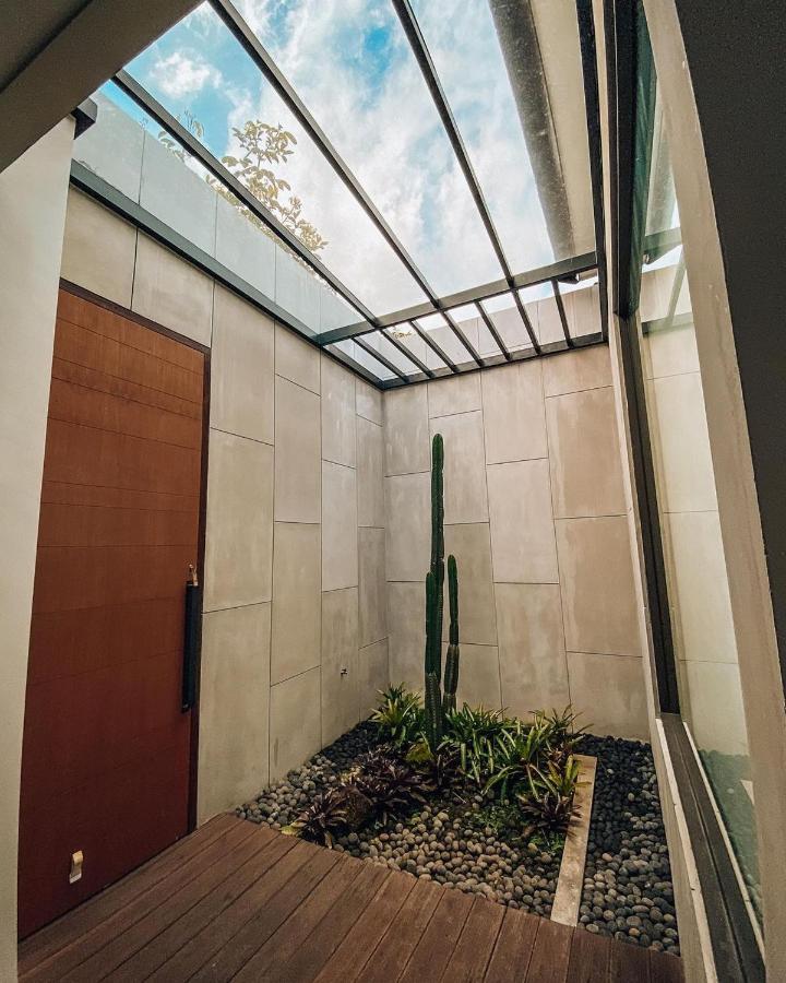 Villa Carmela Batu By Kingspark 8 מראה חיצוני תמונה